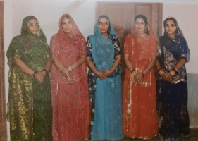 Baisa Chandra Kumari, Baisa Magan Kumari, Baisa Pratibha Kumari, Baisa Divya Kumari and Baisa Mohini Kumari daughters of Thakur Sahab Shri Manohar Singh Ji