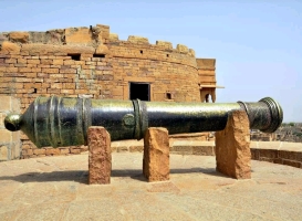 Cannon at Jaisalmer Fort